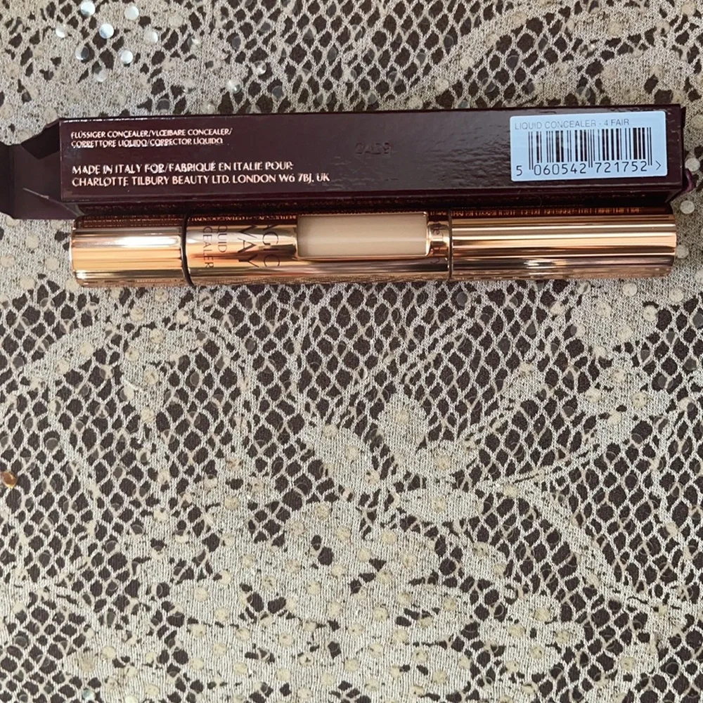 🎉Sale🎉 Charlotte Tilbury Magic Away Concealer